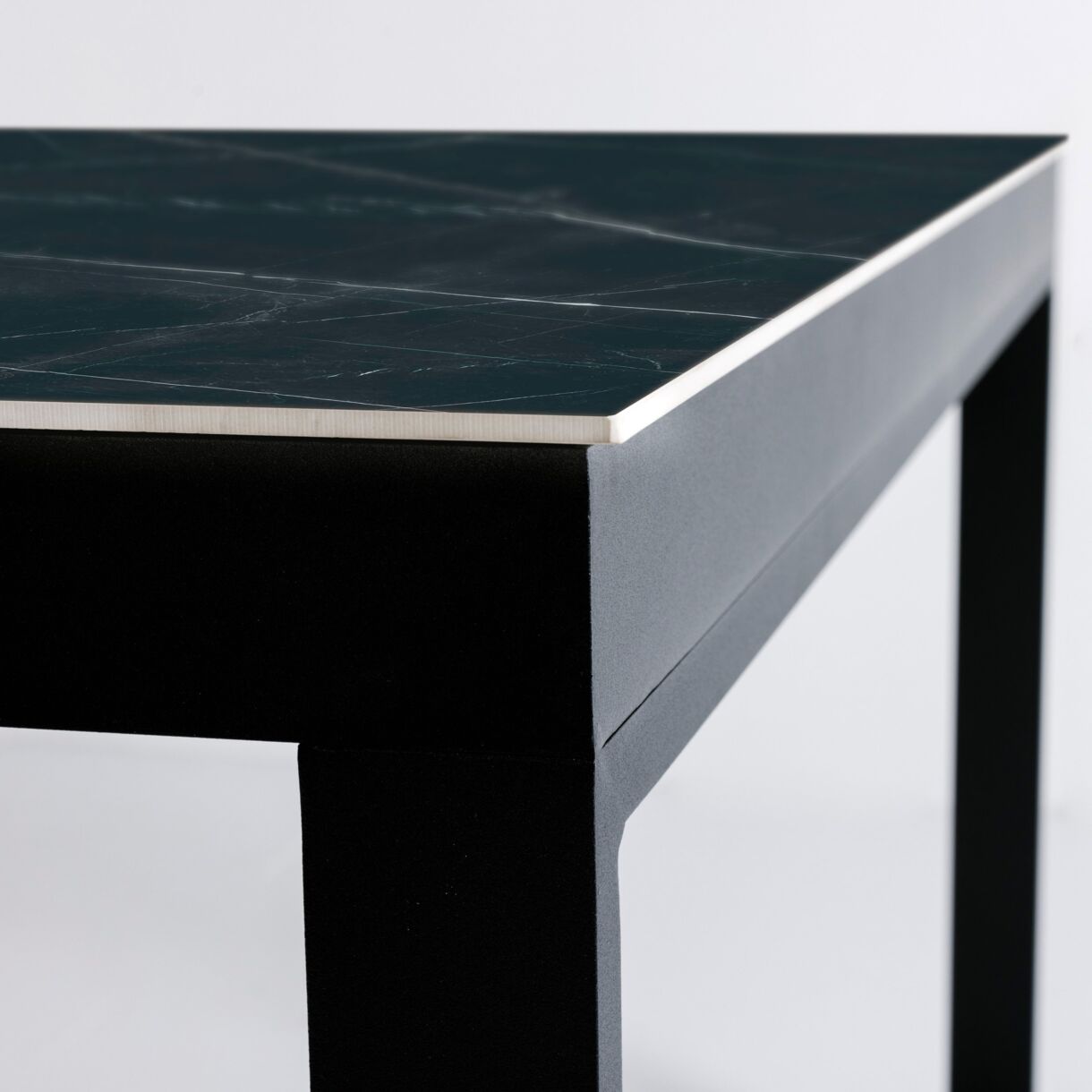 Table de jardin 12 places Aluminium/Céramique Kore (260 x 120 cm) - Noir/Noir marbré