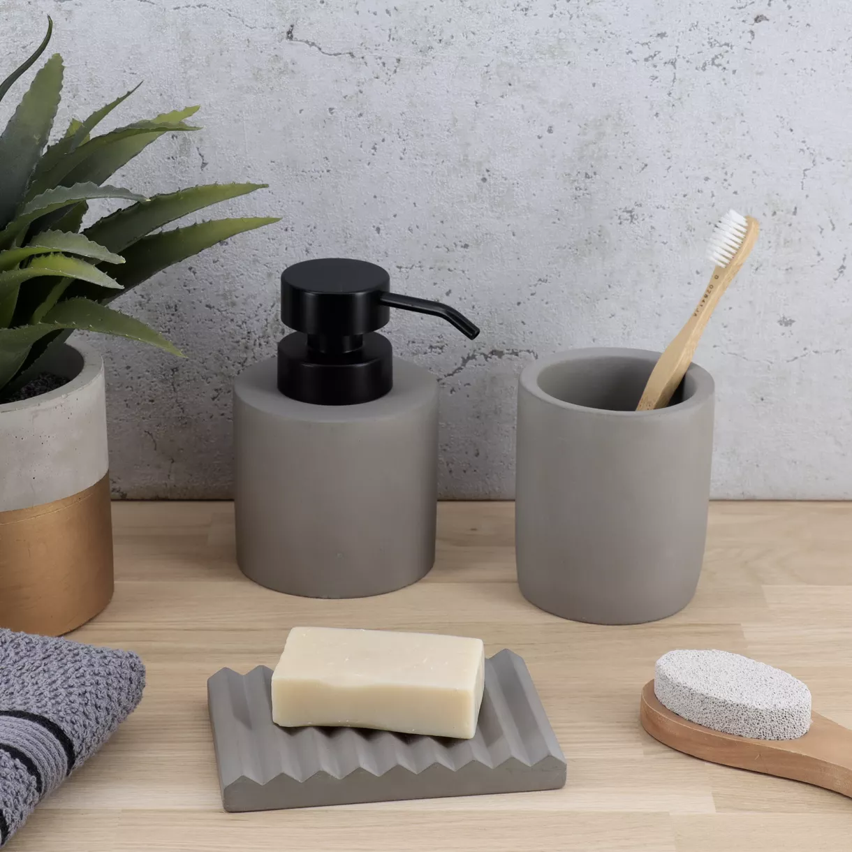 Set de accesorios de baño cemento Faro Gris