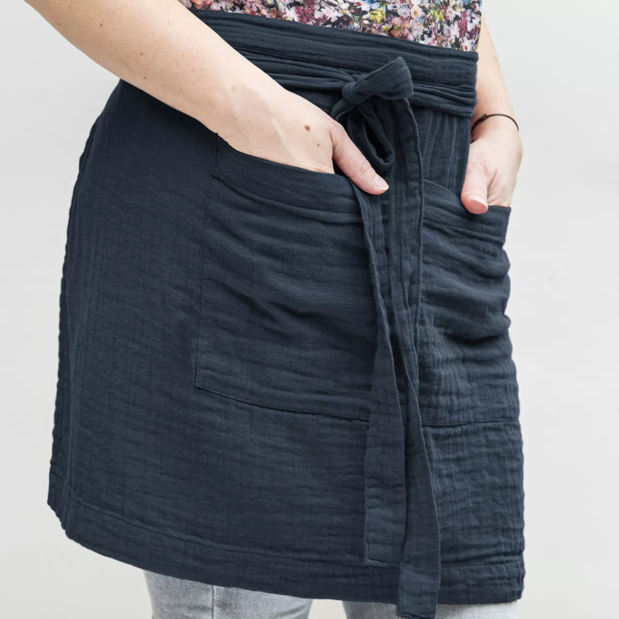 Kochschürze mit Taschen aus Baumwoll-Gaze Gaïa Dunkelblau