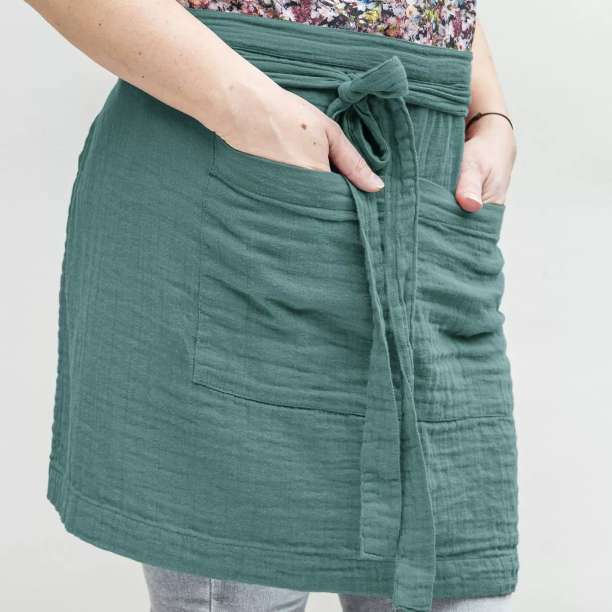 Tablier avec poches gaze de coton Gaïa Bleu canard