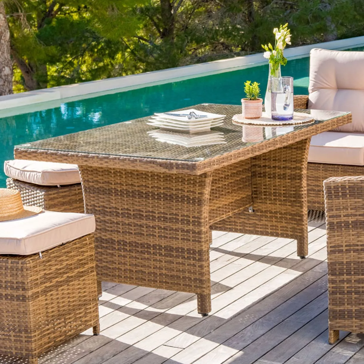 Table de jardin aluminium/résine tressée 6 places (145 x 85 cm) Tivoli - Naturel