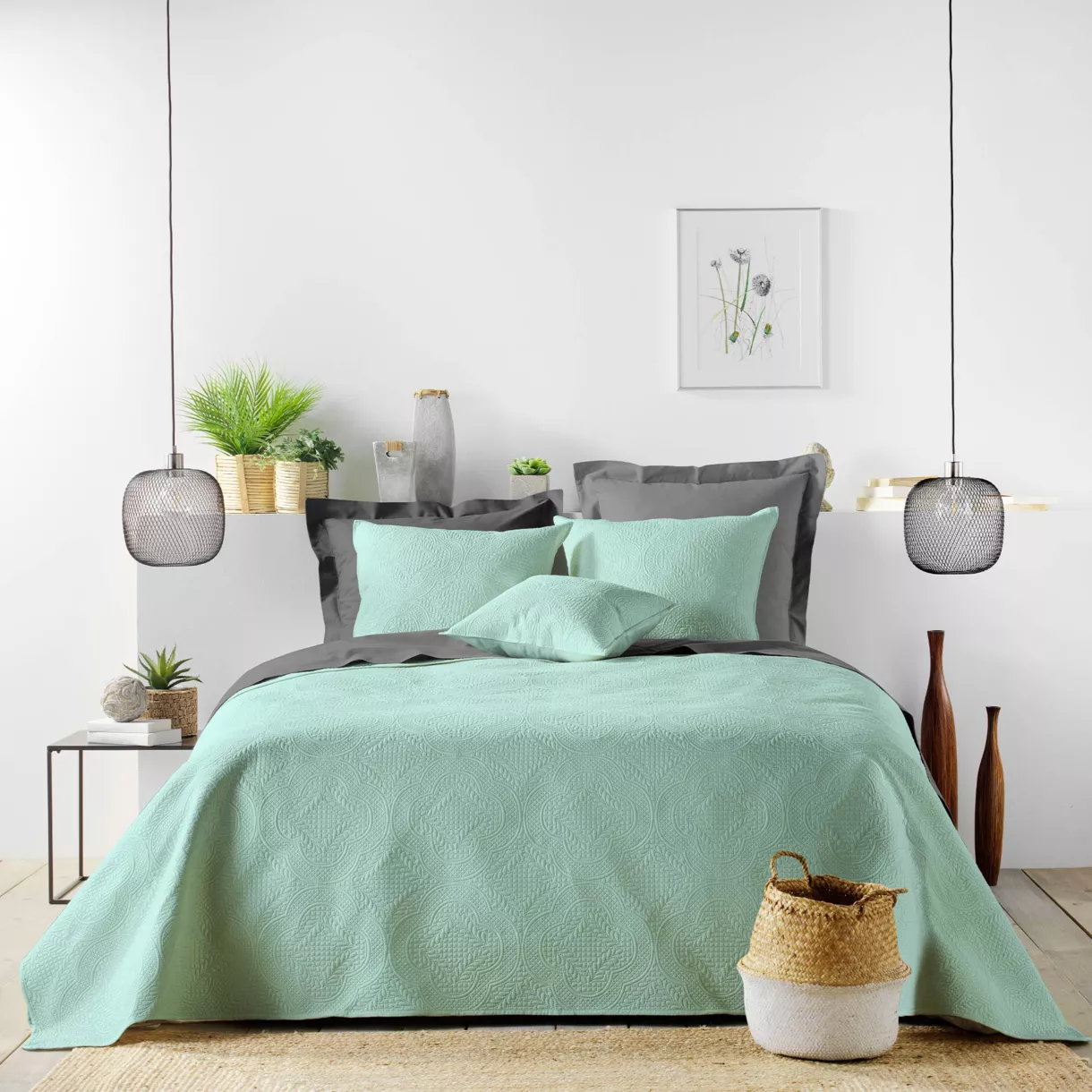 Couvre-lit matelassé et taies d'oreiller microfibre (240 x 220 cm) Romane Vert sauge