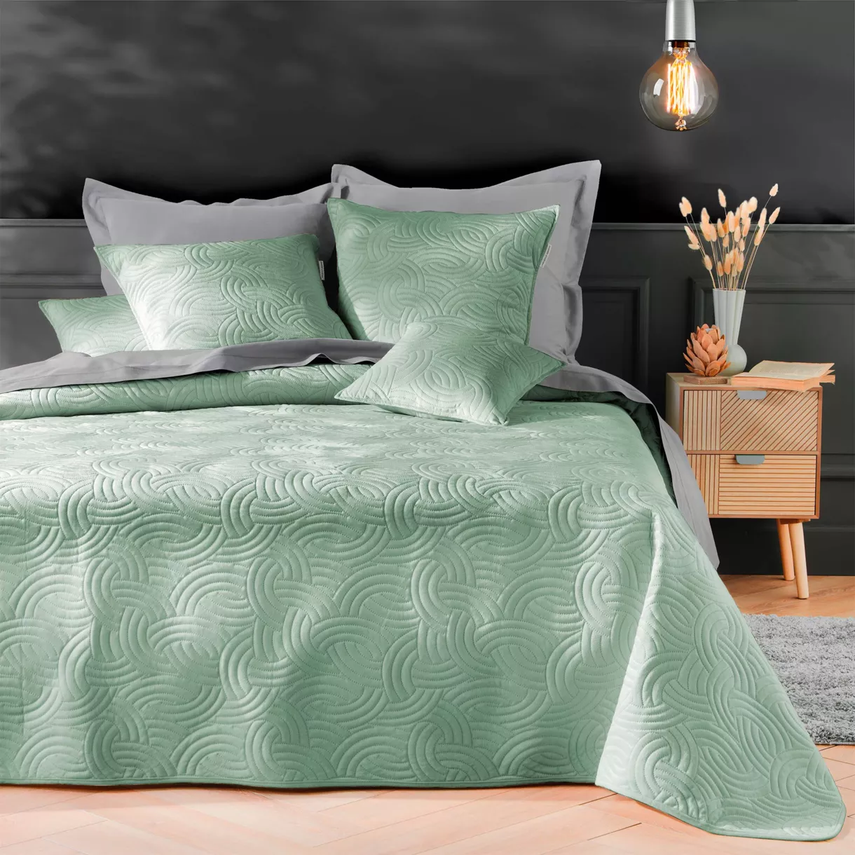 Gewatteerde bedsprei en fluwelen kussenslopen (240 x 220 cm) Solange Salie Groen