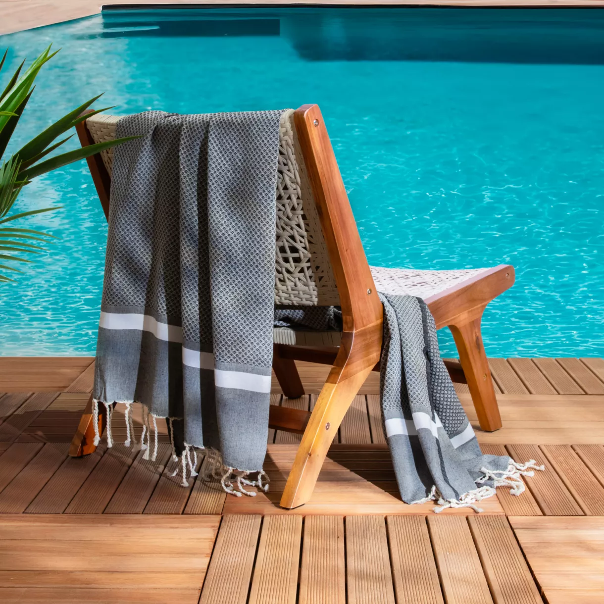  EM - Fouta avec franges 100 x 200 cm Coton tissŽ teint SELMA Noir 