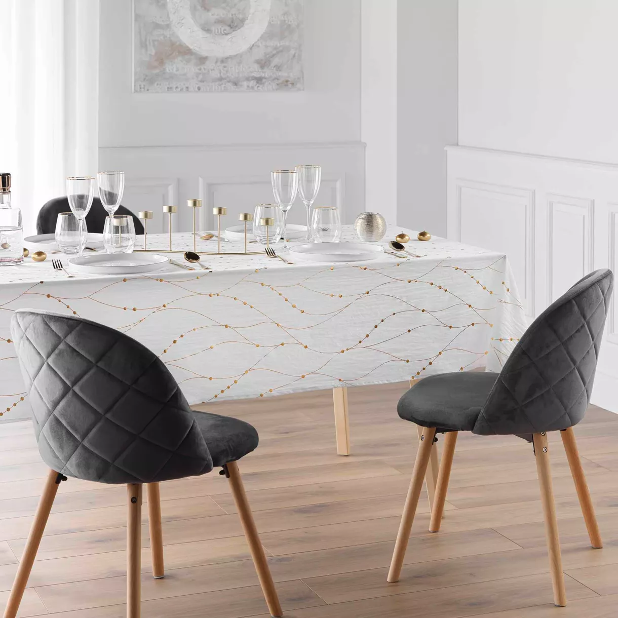 Nappe de Noël rectangulaire anti tache (140 x 240 cm) Firmament Blanc et doré