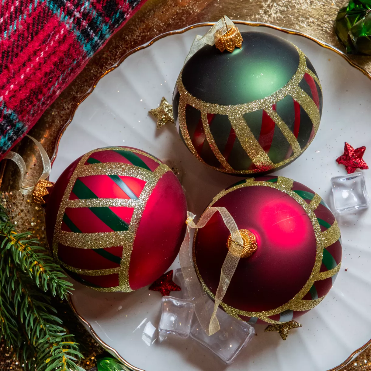 6er Set Weihnachtskugeln aus Glas (D80 mm) Kariert Grün und Rot
