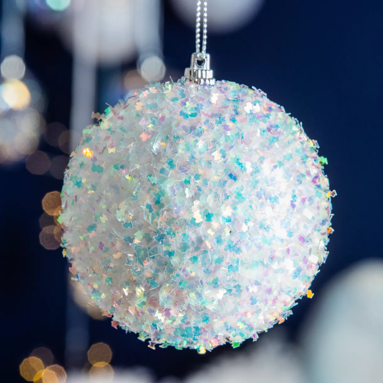 LOT DE 12  Boule mousse sequins dia8.00cm blanc d hiver