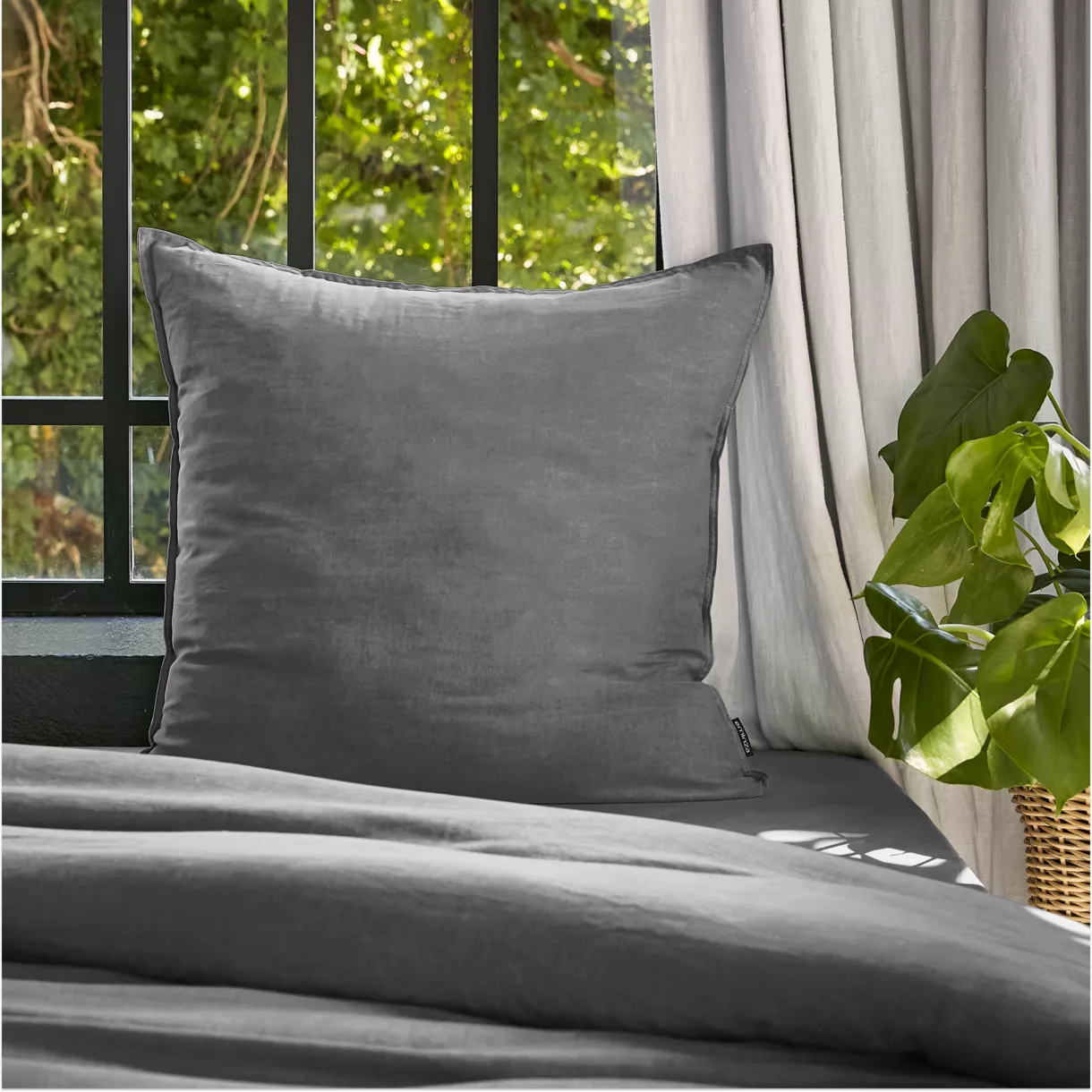 Funda de almohada cuadrada lyocell Tencel™ lavado (63 x 63 cm) Olivia Gris granito 