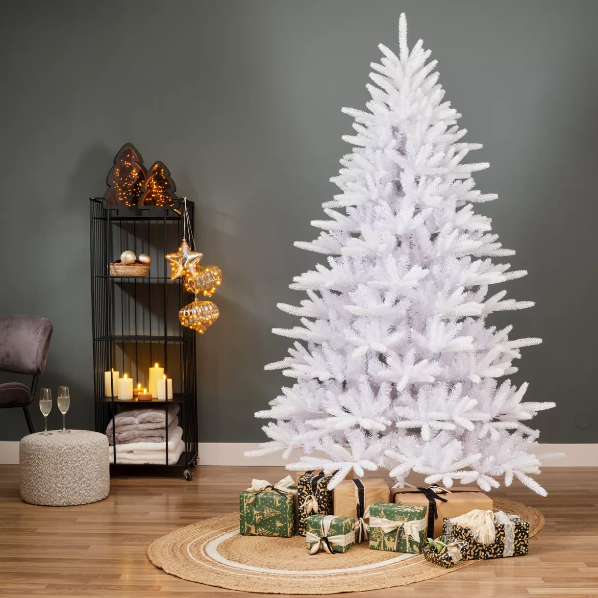Künstlicher Weihnachtsbaum H210 cm Odense schillernd und glitzernd Weiß