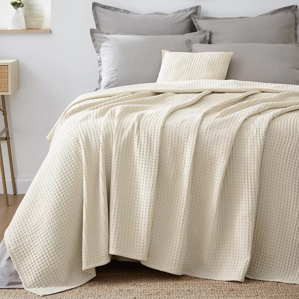 Couvre-lit coton nid d'abeille (220 x 250 cm) Maya Beige pampa