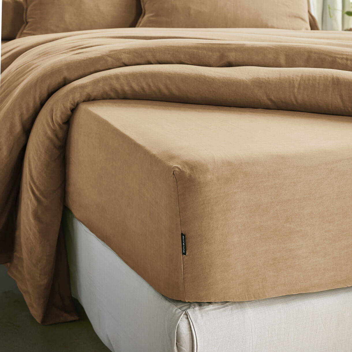 Drap housse lyocell Tencel™ lavé (180 x 200 cm) Olivia Camel