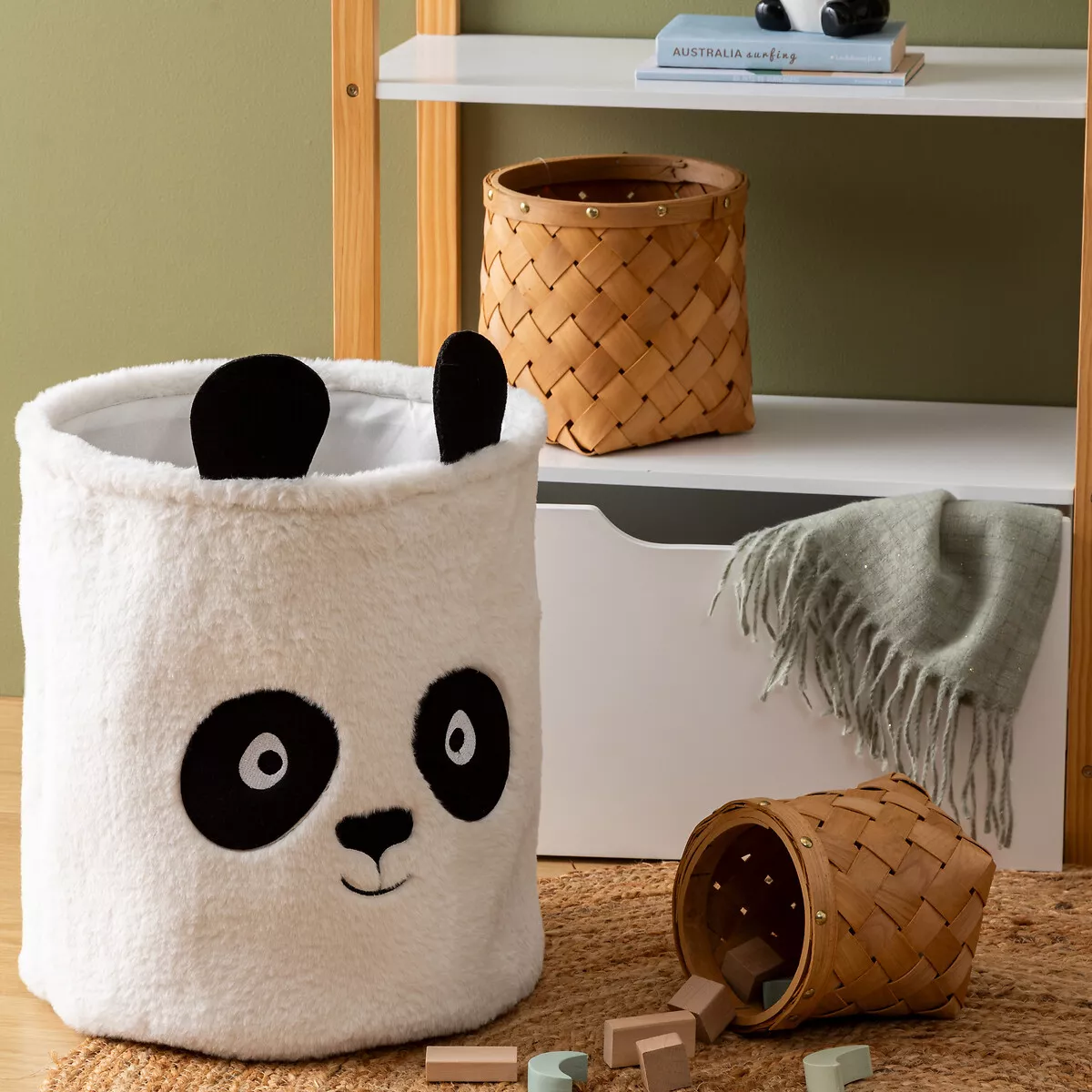 BAC JOUETS PELUCHE PANDA H40 D. 35 x H. 40 cm