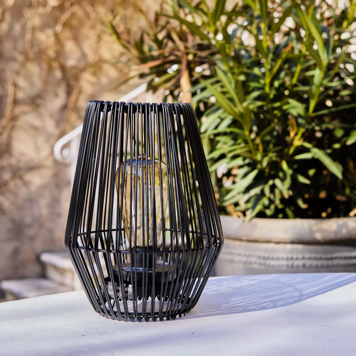 Solar-Tischlampe LED (H23 cm) Calabre Schwarz