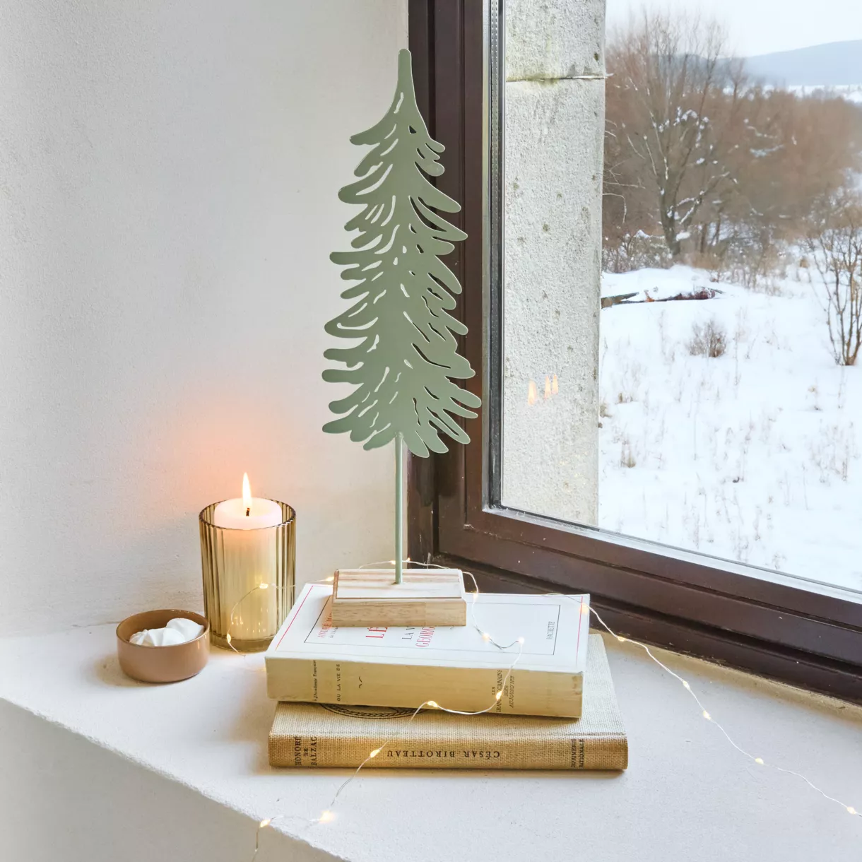 Sapin de Noël en métal à poser (H37 cm) Manigod Menthe blanche