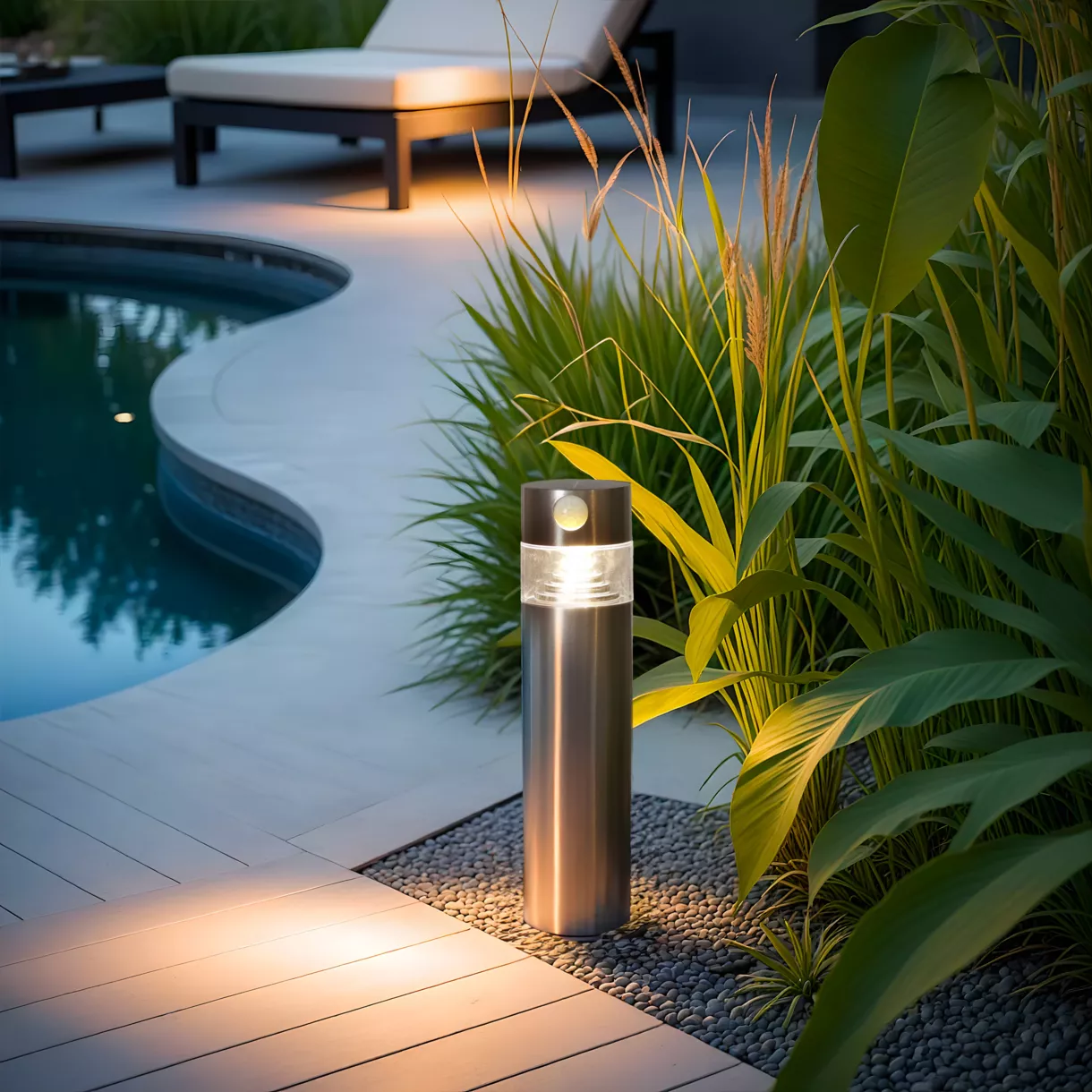 Borne de jardin solaire piquet 8 LED 150 lumens (H30 cm) Premium Argent