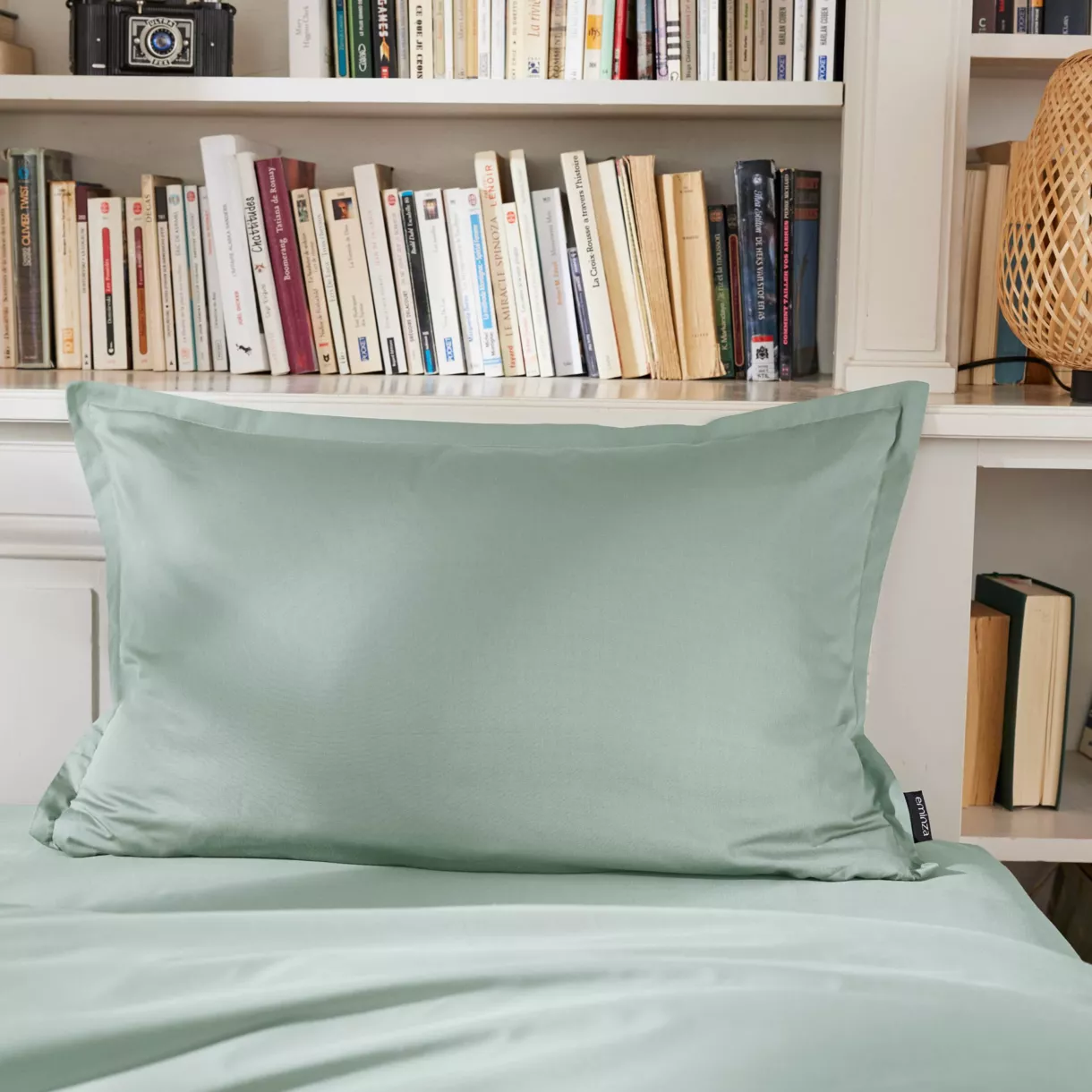 EM - Taie d'oreiller volant plat 50 x 70 cm Percale unie CALI Eucalyptus