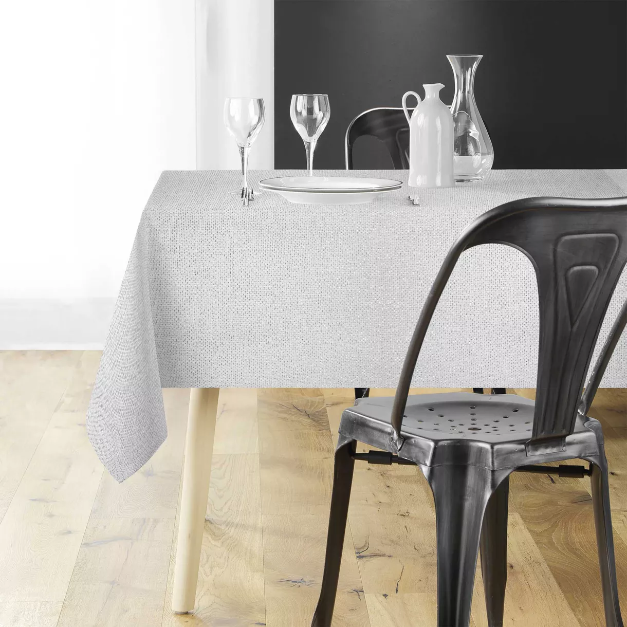NAPPE RECTANGLE 140 x 240 CM POLYESTER UNI+FILS METALLISES STRASS ARGENT