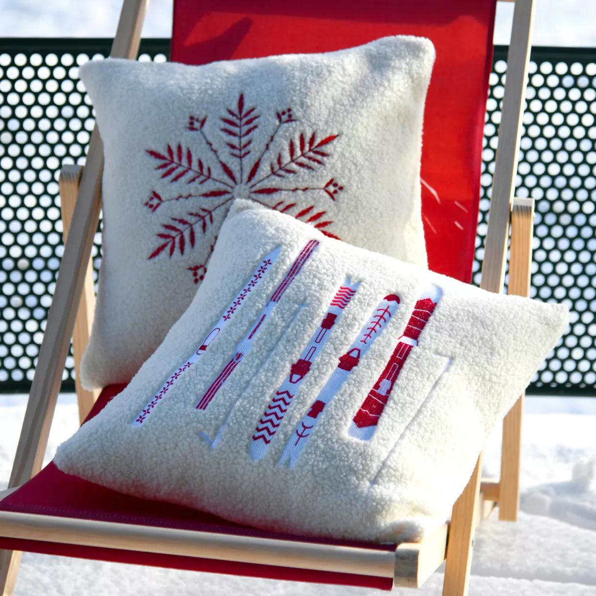 COUSSIN BESSEY ROUGE 45X45