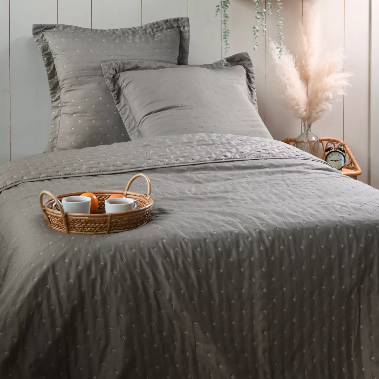 BOUTIS CLEO TAUPE 240X220
