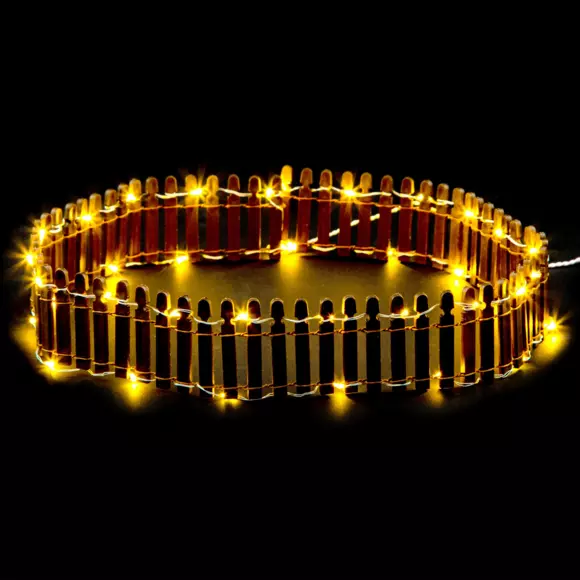 Zaun für Weihnachtsdorf beleuchtet braun und warmweiß 3