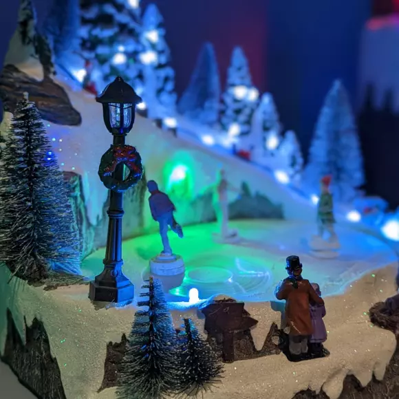 Scène de vie illuminée à piles Jeux de glissade 3