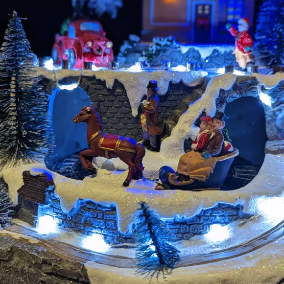 Vente de sapin illuminée et musicale  à piles 3
