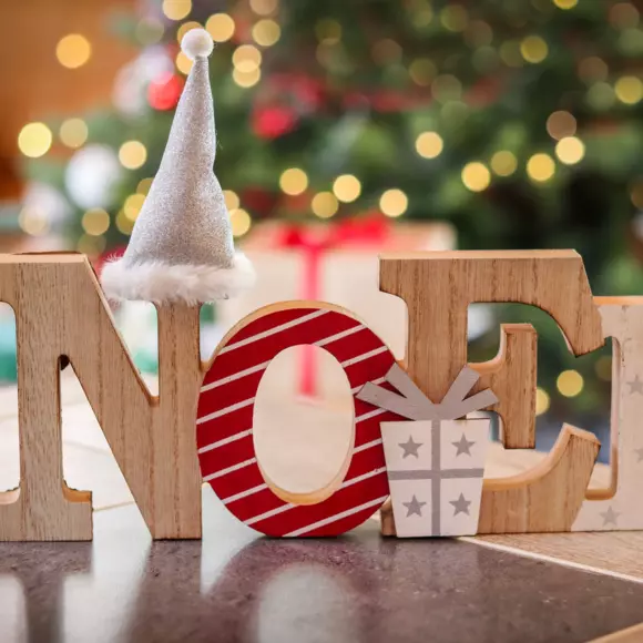 Letters Noel van hout om neer te zetten naturelkleur 2