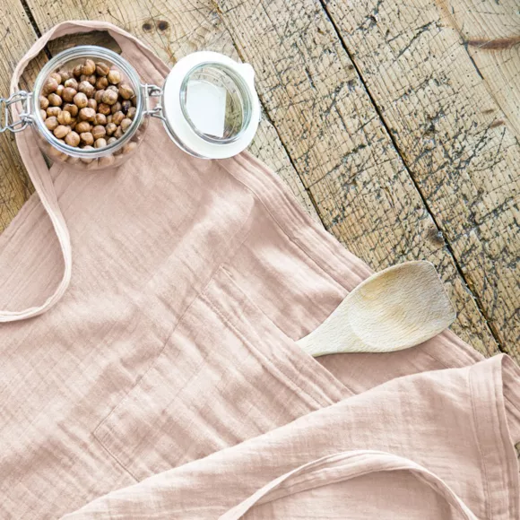 Tablier avec poches gaze de coton Gaïa Rose poudré 2