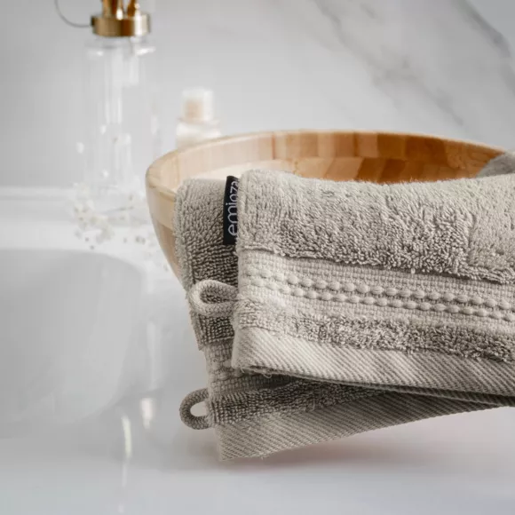 Conjunto de 2 guantes de baño de algodón orgánico. (15 x 21 cm) Méline Gris arcilla