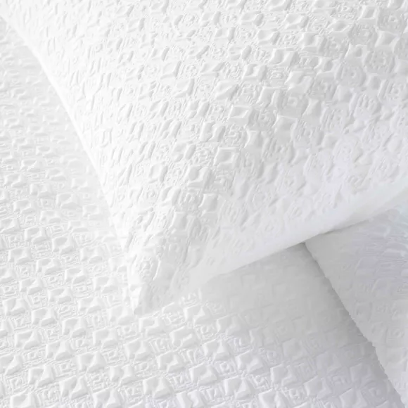 Housse de couette et deux taies microfibre gaufrée (240 x 220 cm) Litéa Blanche