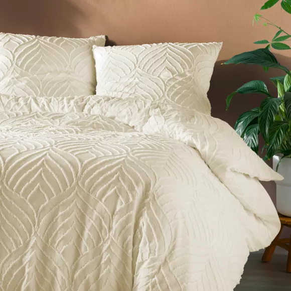 Funda nórdica y dos fundas de almohada de microfibra afelpada (260 x 240 cm) Heltie Marfil