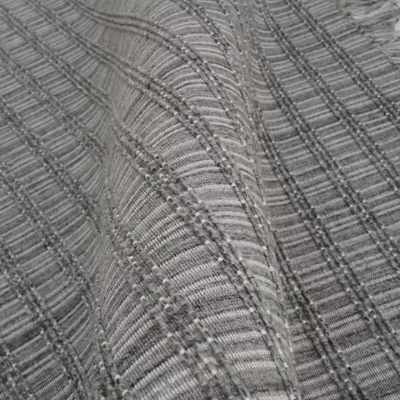 Alfombra rectangular de salón de material reciclado (140 x 200 cm) Priya Gris