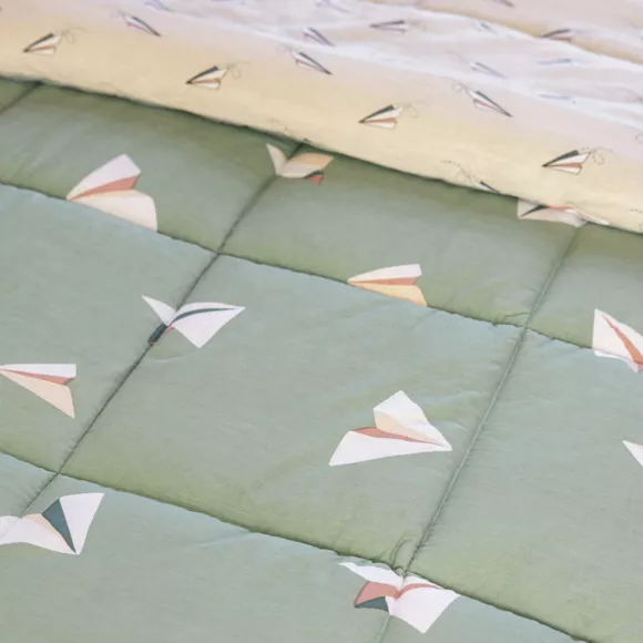 Couette imprimŽe 140 x 200 cm + 1 taie d'oreiller 60 x 60 cm Coton imprimŽ PETITS PAPIERS