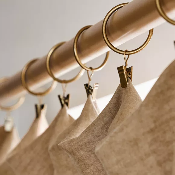 Cortina de lyocell Tencel™ ajustable (140 x max 270 cm) Olivia Camel
