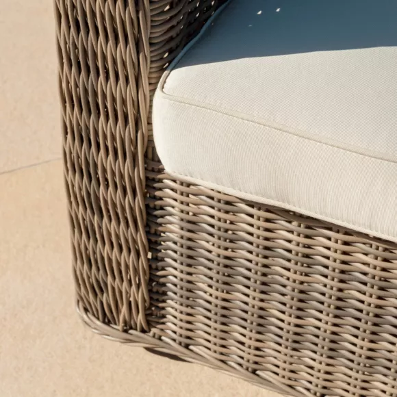 Salotto da giardino in resina intrecciata 7 posti 5 pezzi Calvi Seppia e beige