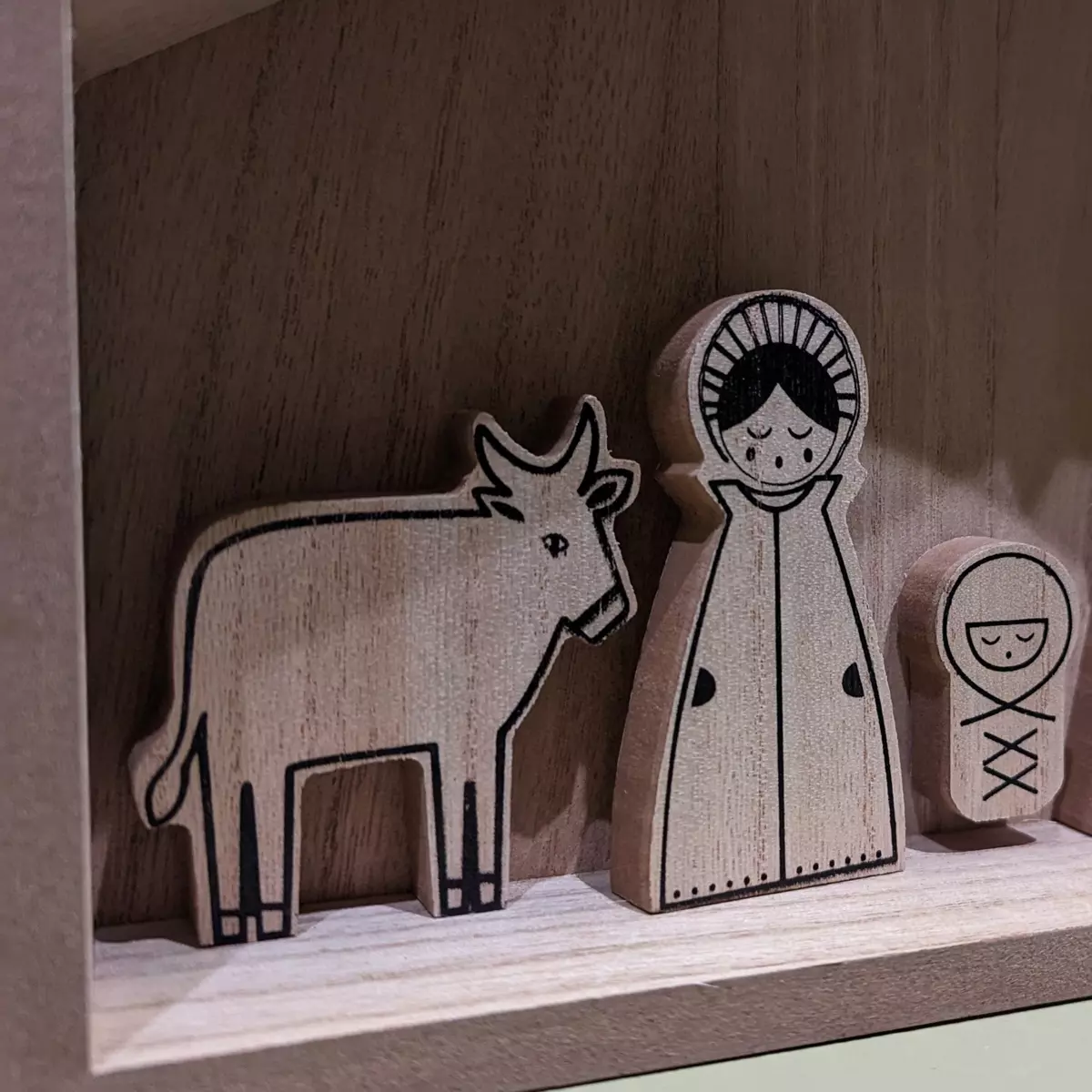 Crèche De Noël En Bois 18 Pièces Peinte à Main – Avec Santons Dans Boîte Cadeau