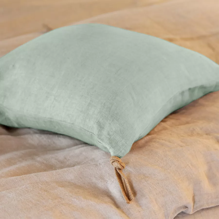 Coussin carré lin lavé (45 cm) Louise Vert eucalyptus