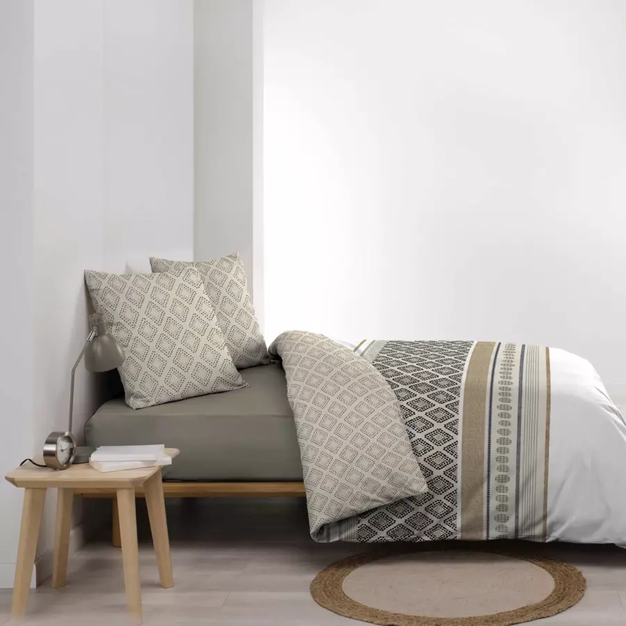 Housse de couette et deux taies coton (240 cm) Sybille Beige 4