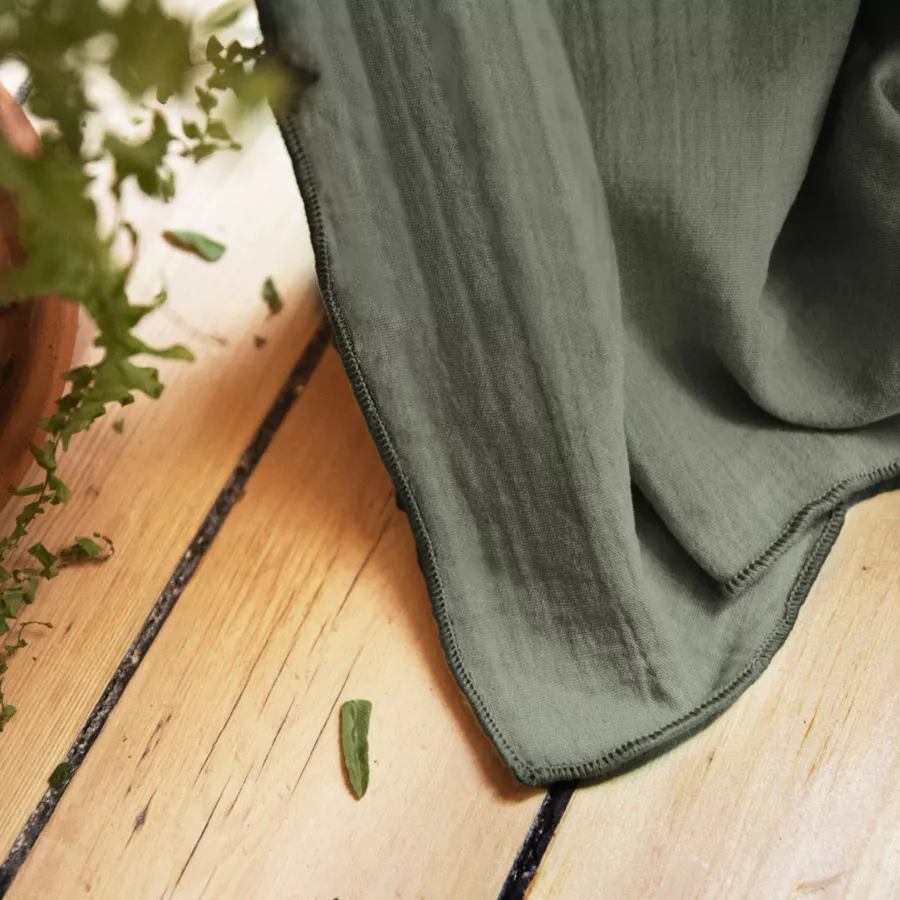 Rideau gaze de coton ajustable (280 x max 300 cm) Gaïa Vert romarin
