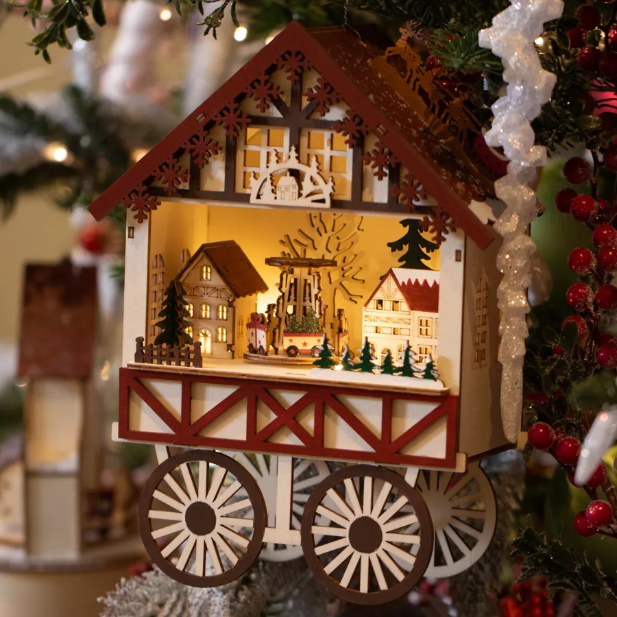 Village de Noël en bois lumineux et musical à piles (20 x H27 cm) Charriot et village