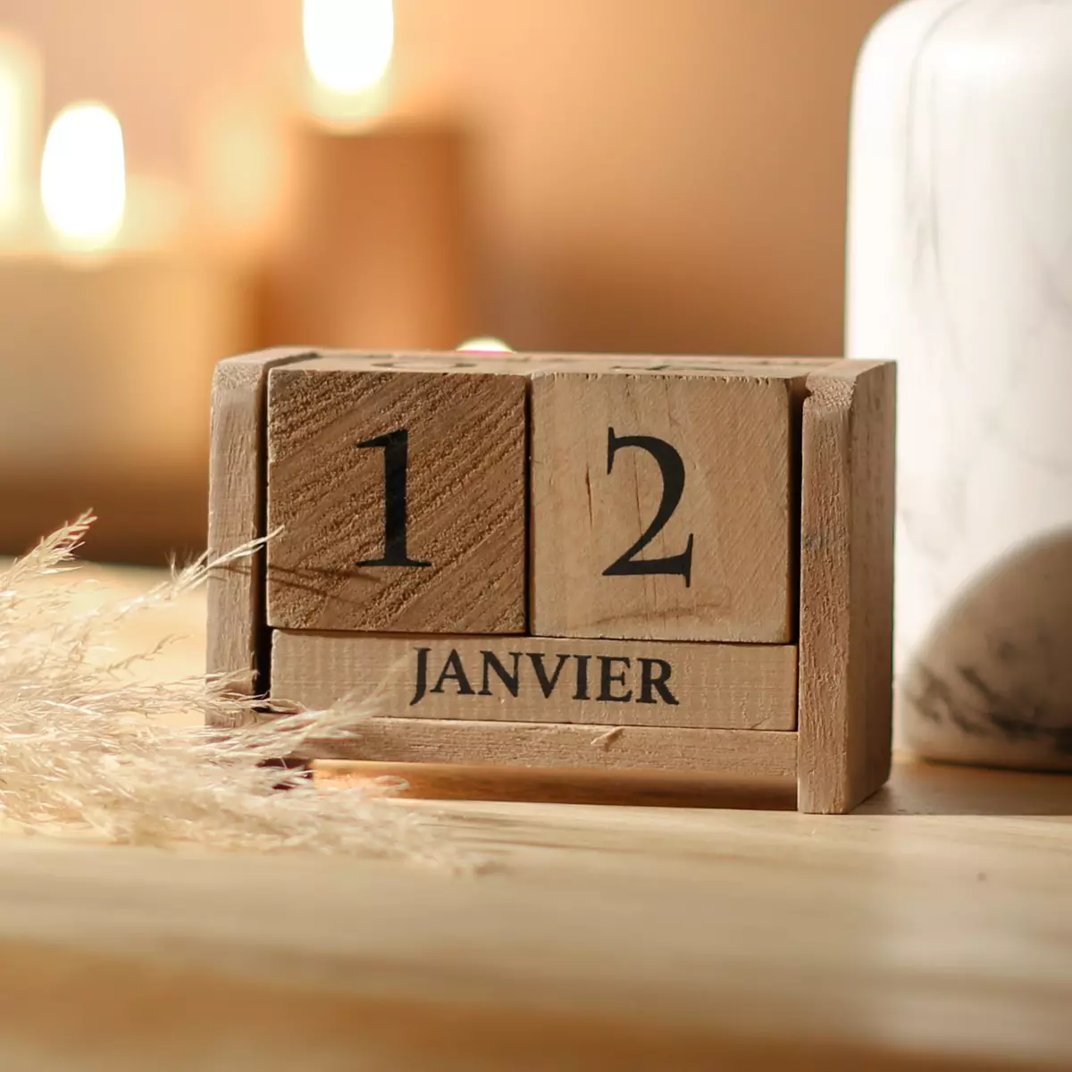 Kalender Colonial Holz Naturfarben 3