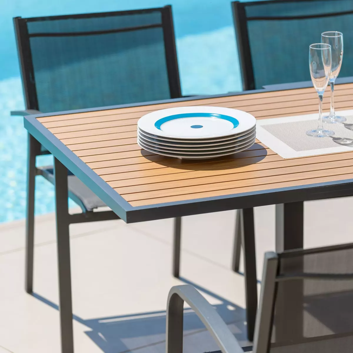 Table de jardin extensible 10 places Aluminium effet bois Murano (270 x 90 cm) - Gris anthracite 3