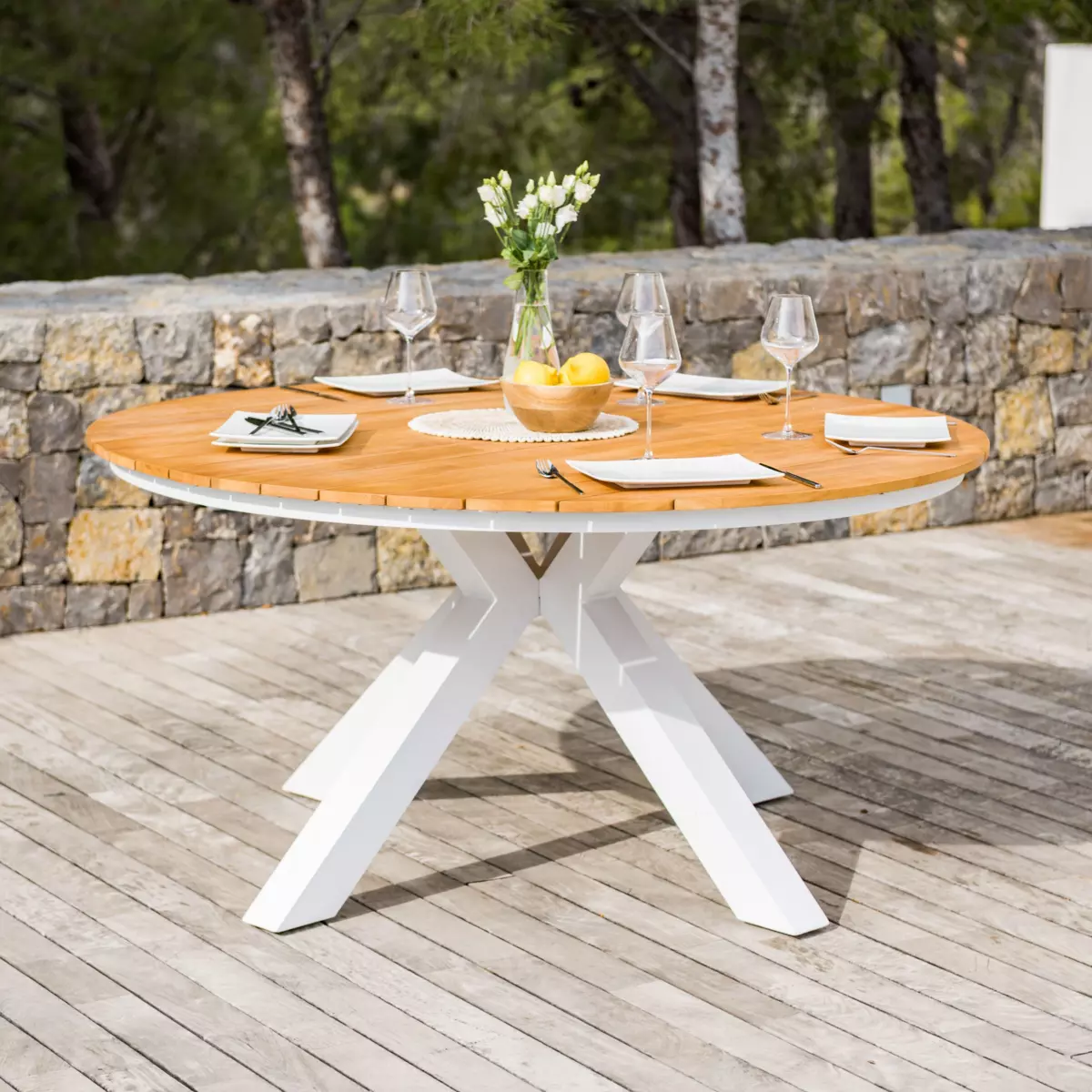 Tavolo da giardino rotondo 8 posti Alluminio/Teck (Ø150 cm) Bali - Bianco