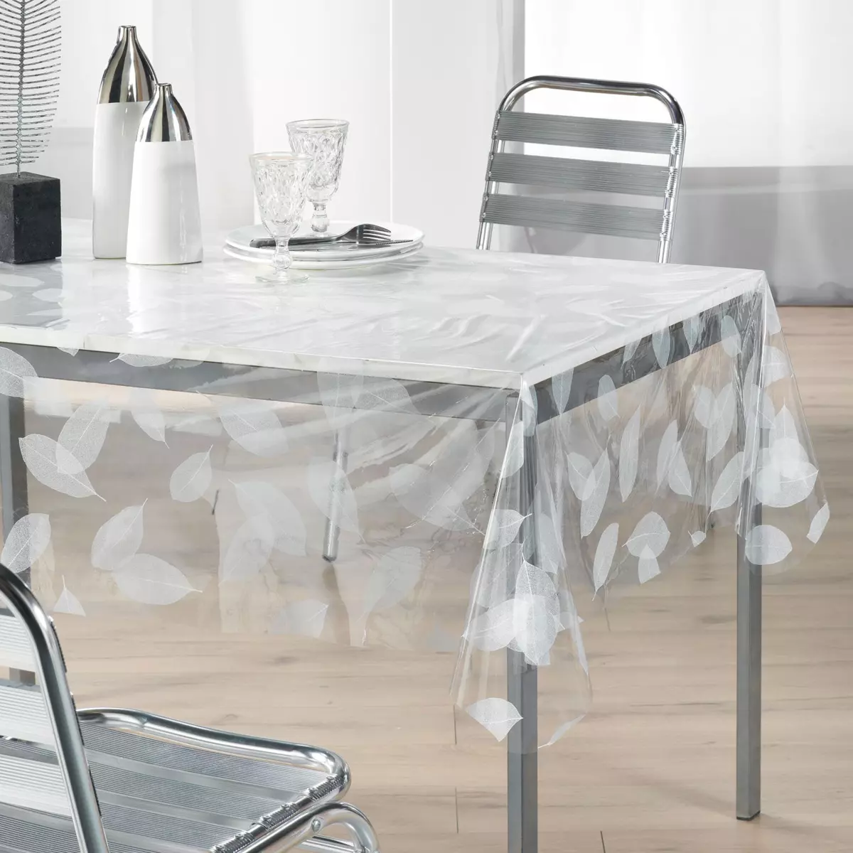 8 Tovagliette Trasparenti In Plastica PP - 43x28 Cm - Antigraffio, Termoresistenti E Facili Da Pulire - Per Tavolo Da Pranzo E Cucina - 3