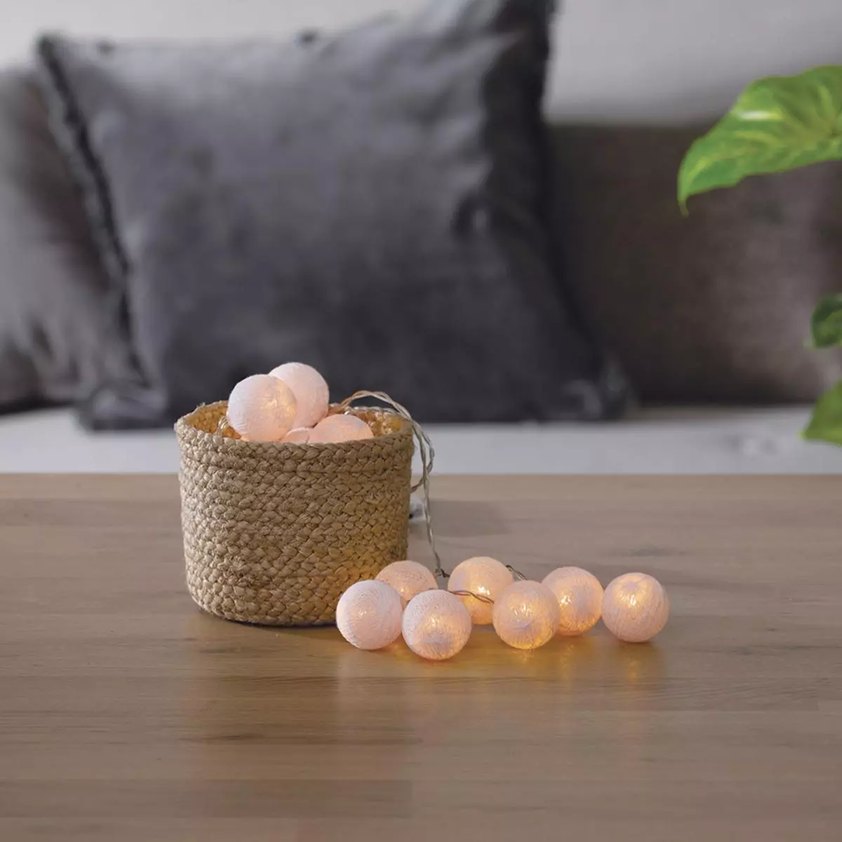 Ghirlanda Maribel Rosa chiaro 16 palline 2