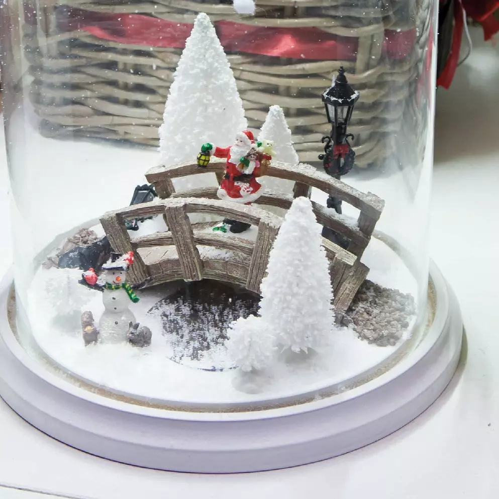Lot de 9 sapins Blanc pour aménager un village 2