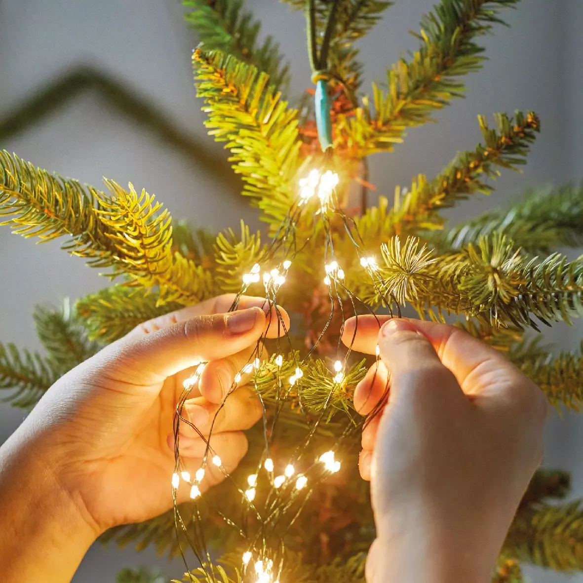 Rideau pour sapin Flashing light Micro led H2,40 m Blanc chaud 832 LED 2