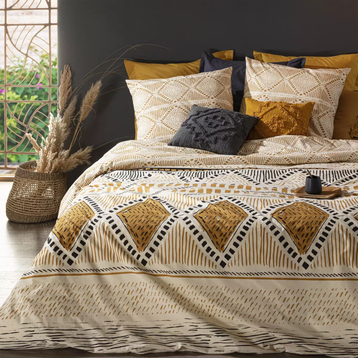 EMME Pluche beddengoedset, 220 x 240 cm, flanel, wollig, dekbedovertrekset voor bed, shaggy en pluche, zachte dekbedovertrekken en 2 kussenslopen 80 x 80 cm (wit