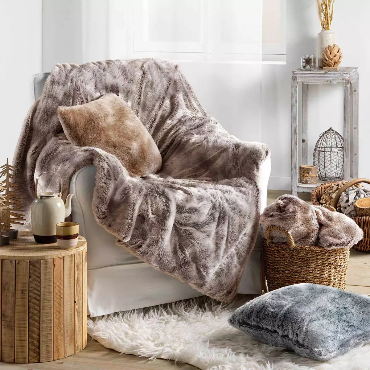 Plaid fausse fourrure (220 cm) Antartic Chocolat 1