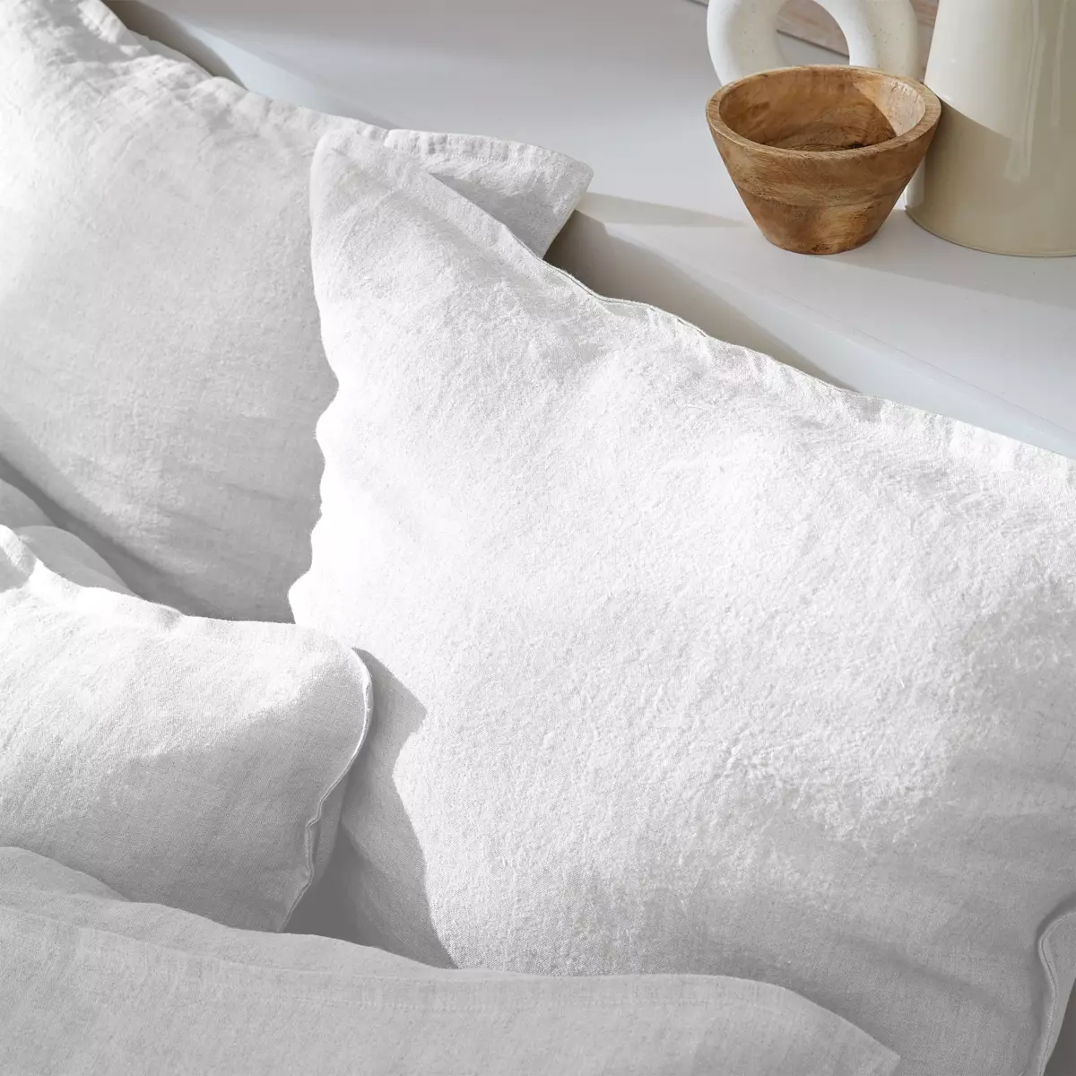 Taie d'oreiller carrée lin lavé (60 cm) Louise Blanche 3